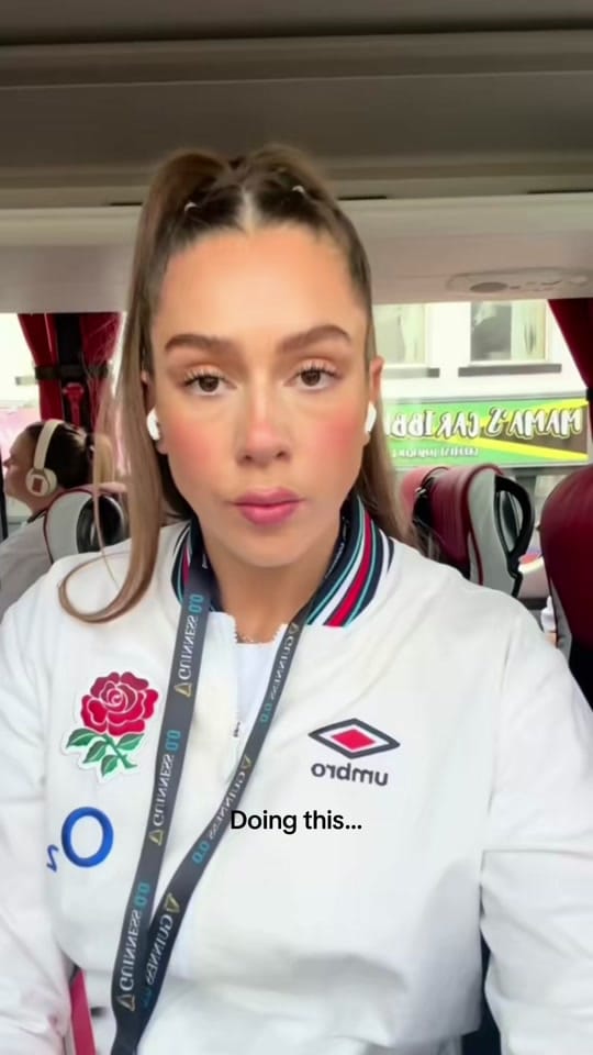 Post 2 by Holly Aitchison on TikTok (video)