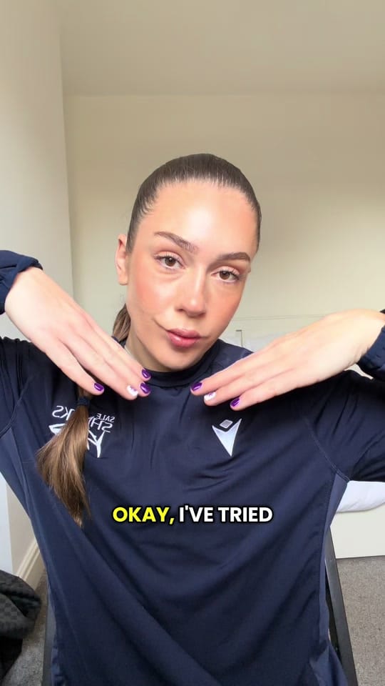 Post 1 by Holly Aitchison on TikTok (video)