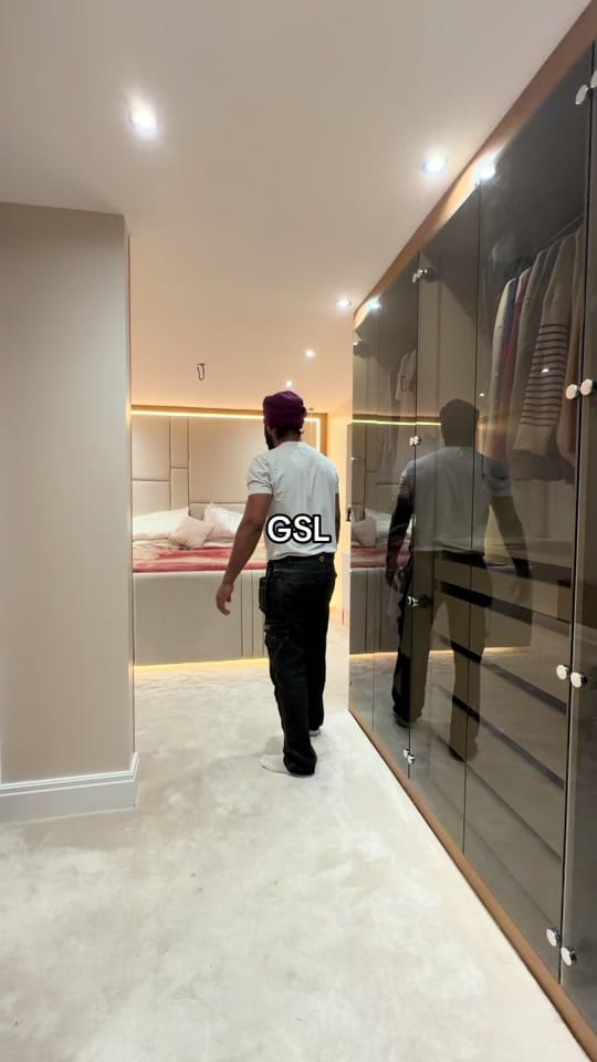 Post 2 by GSL_fittedwardrobe on TikTok (video)