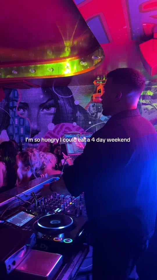 Post 4 by Neighbourhood Restaurants on TikTok (video)