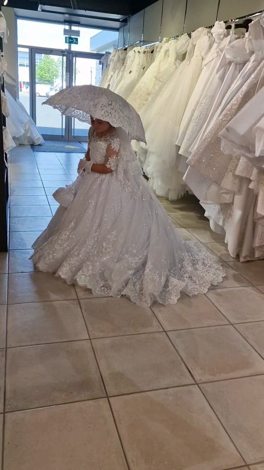 Post 5 by fairygodmother.ie on TikTok (video)