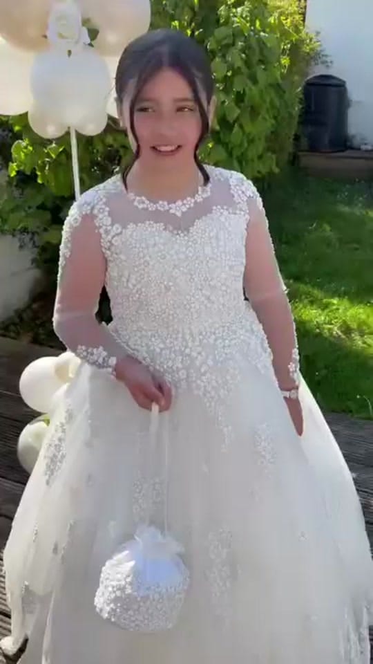 Post 6 by fairygodmother.ie on TikTok (video)