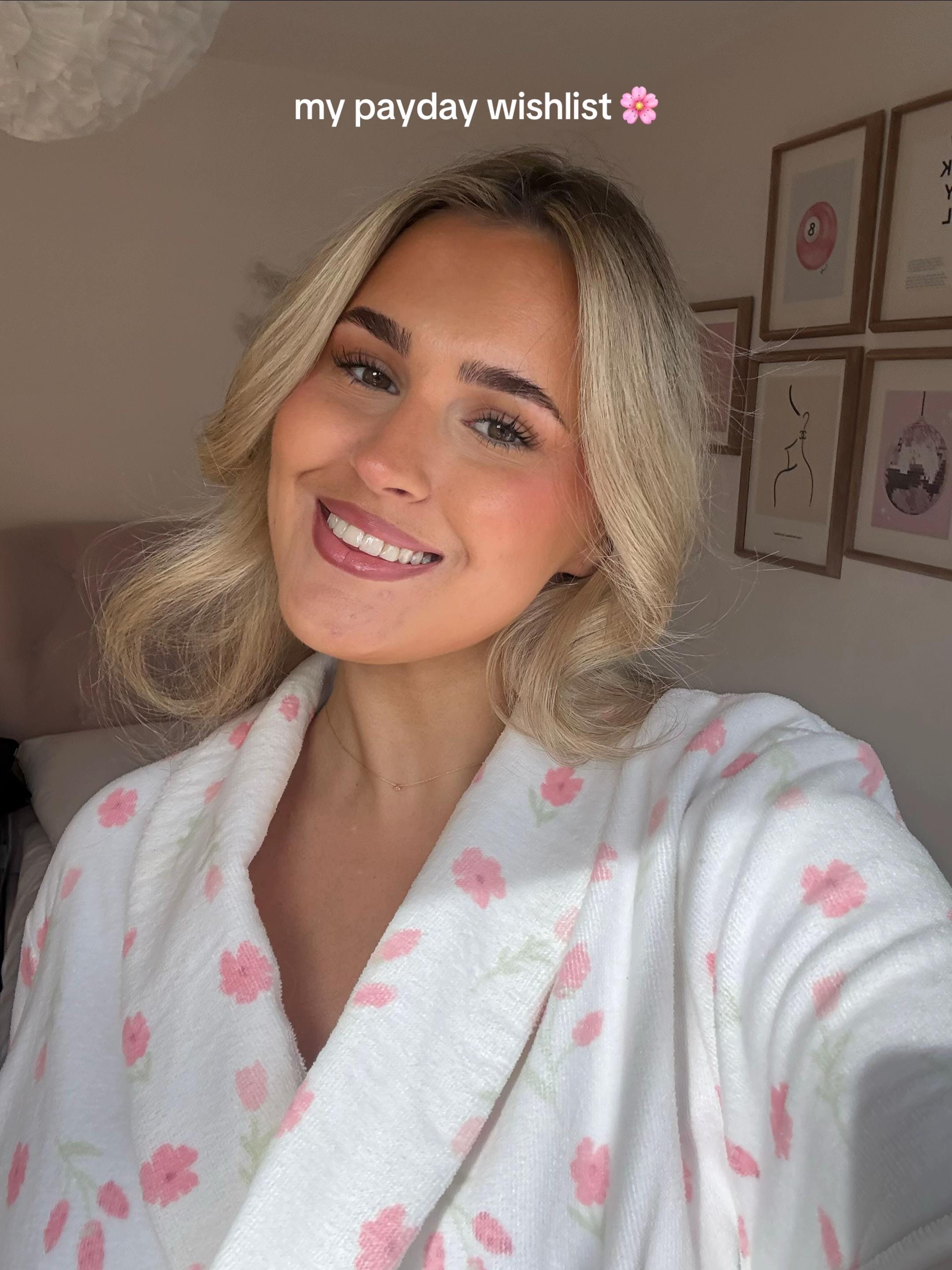 Post 4 by annabrighouse on TikTok (video)