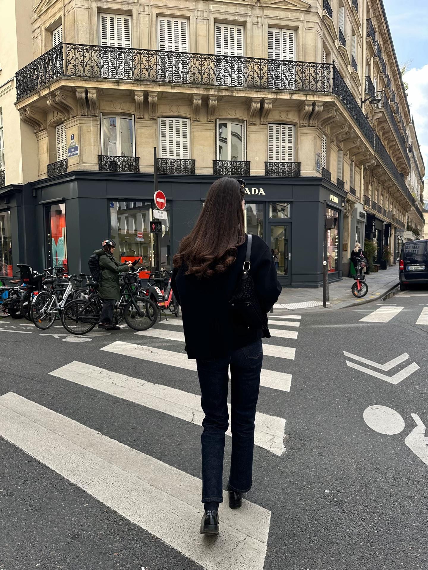 Post 4 by Bianca Derhy on TikTok (video)