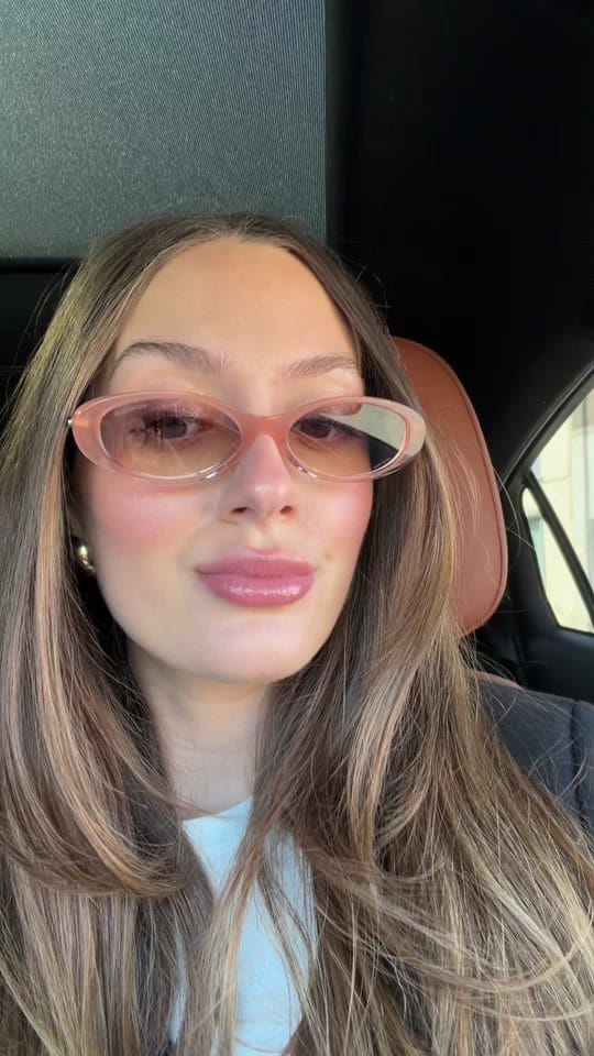 Post 2 by Amandine Bardella on TikTok (video)