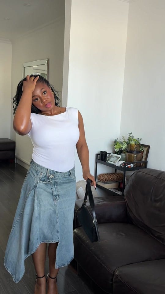 Post 7 by Tomi Naomi on TikTok (video)