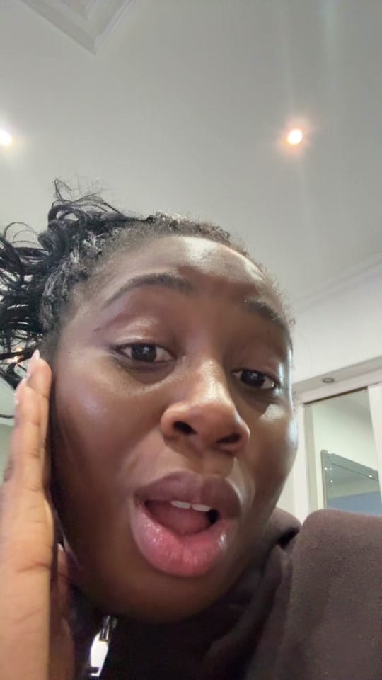 Post 5 by Tomi Naomi on TikTok (video)