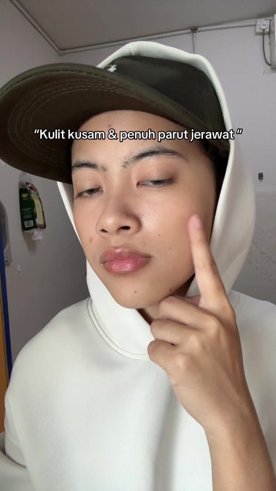 Post 7 by elizz🎧 on TikTok (video)