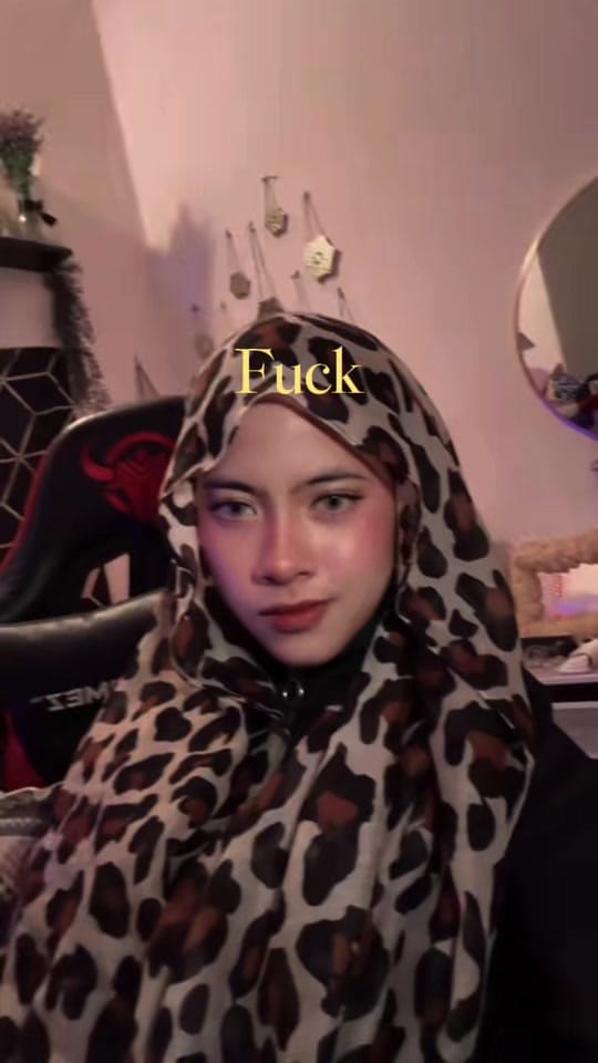 Post 6 by elizz🎧 on TikTok (video)