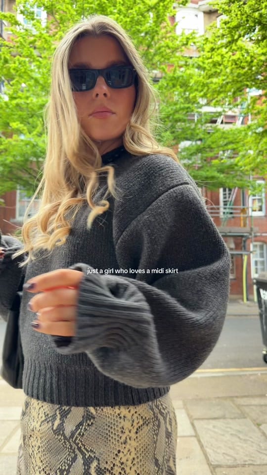 Post 8 by Gabs on TikTok (video)