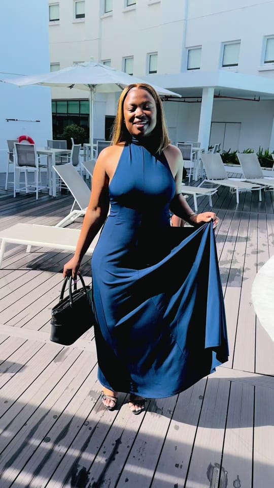 Post 2 by Yols27 on TikTok (video)