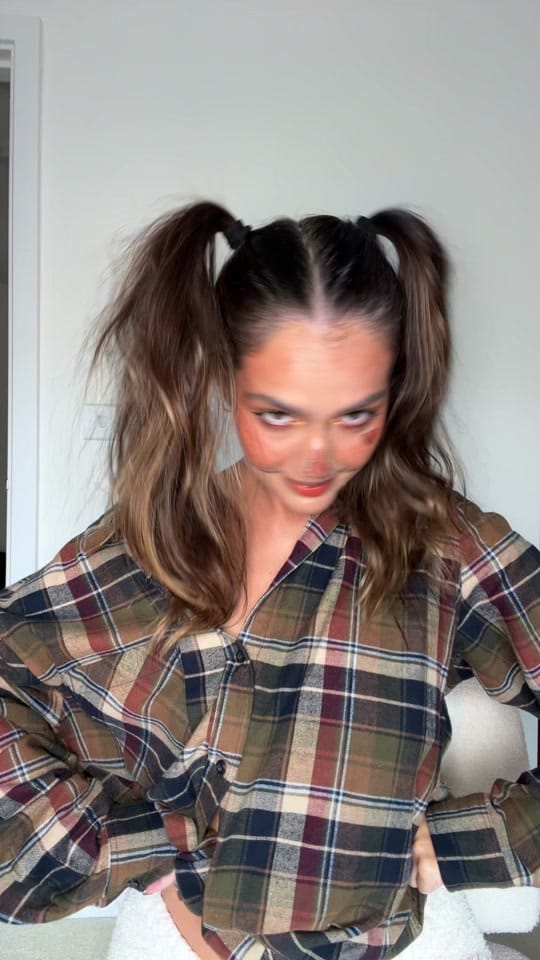 Post 6 by siannisefudge on TikTok (video)