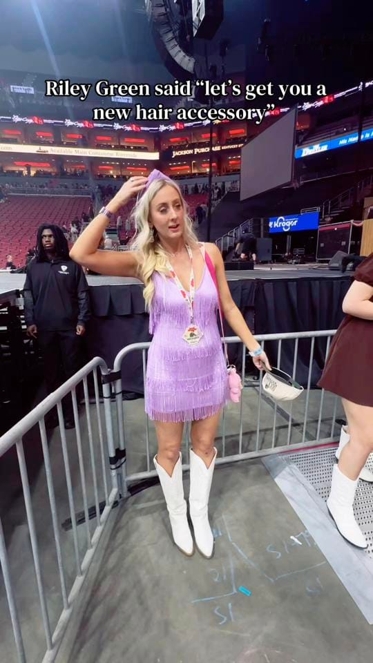Post 10 by Sheena Lynn on TikTok (video)