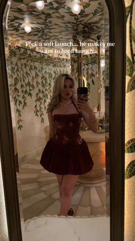 Post 1 by Helena🩷 on TikTok (video)