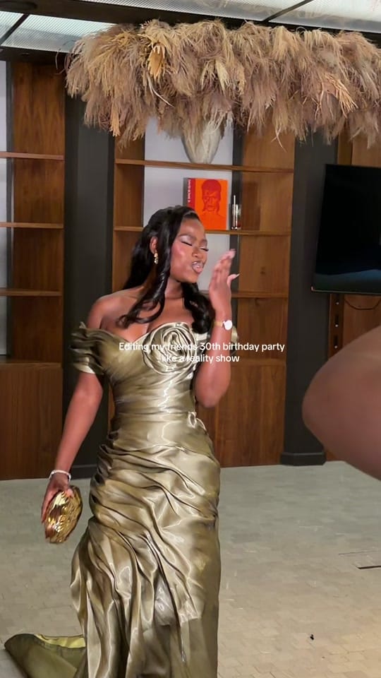 Post 3 by ESTHER T on TikTok (video)