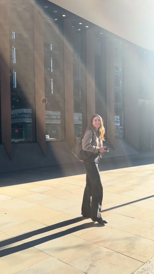 Post 1 by Lua J on TikTok (video)