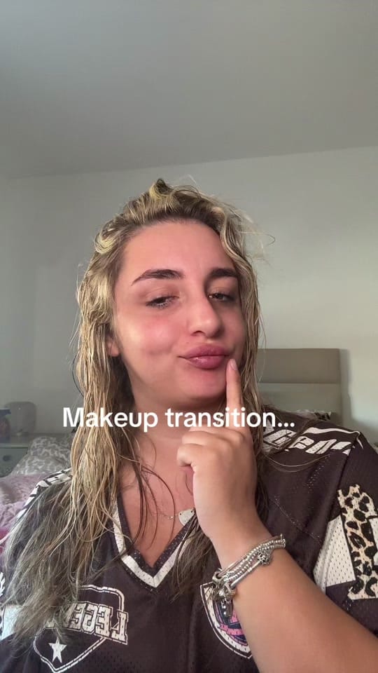 Post 5 by Olivia Carling on TikTok (video)
