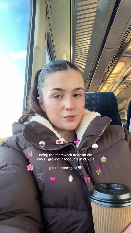 Post 2 by Holly May Arnott on TikTok (video)