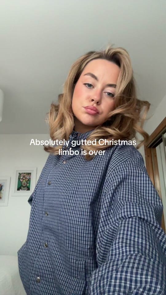 Post 3 by Eveealex on TikTok (video)