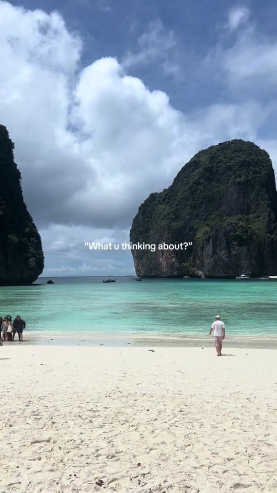Post 8 by Eveealex on TikTok (video)
