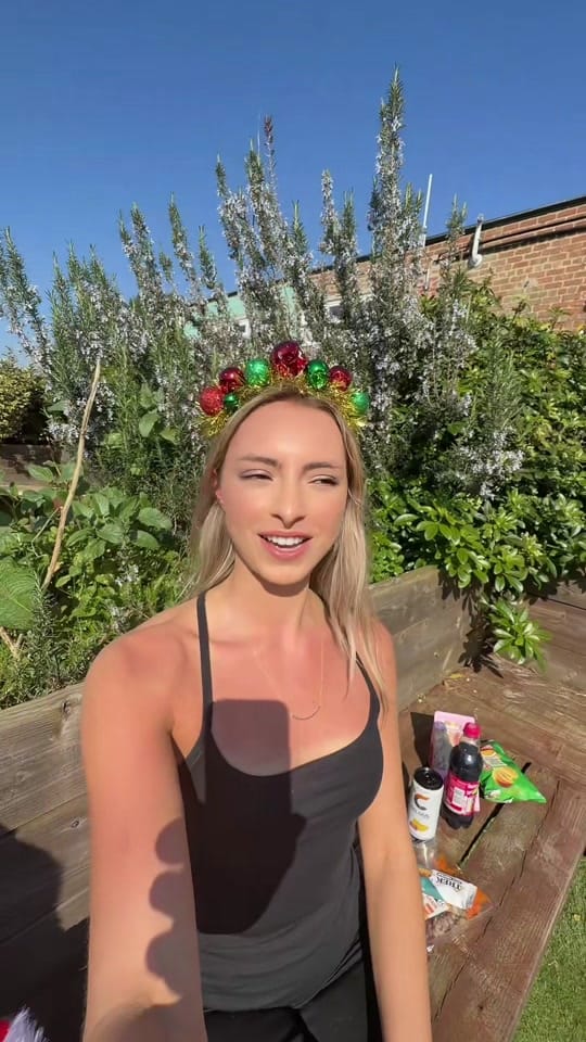 Post 5 by Lowri on TikTok (video)