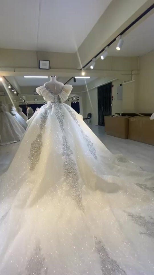 Post 7 by Casablanca boutique on TikTok (video)