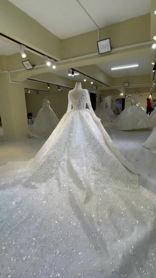 Post 10 by Casablanca boutique on TikTok (video)