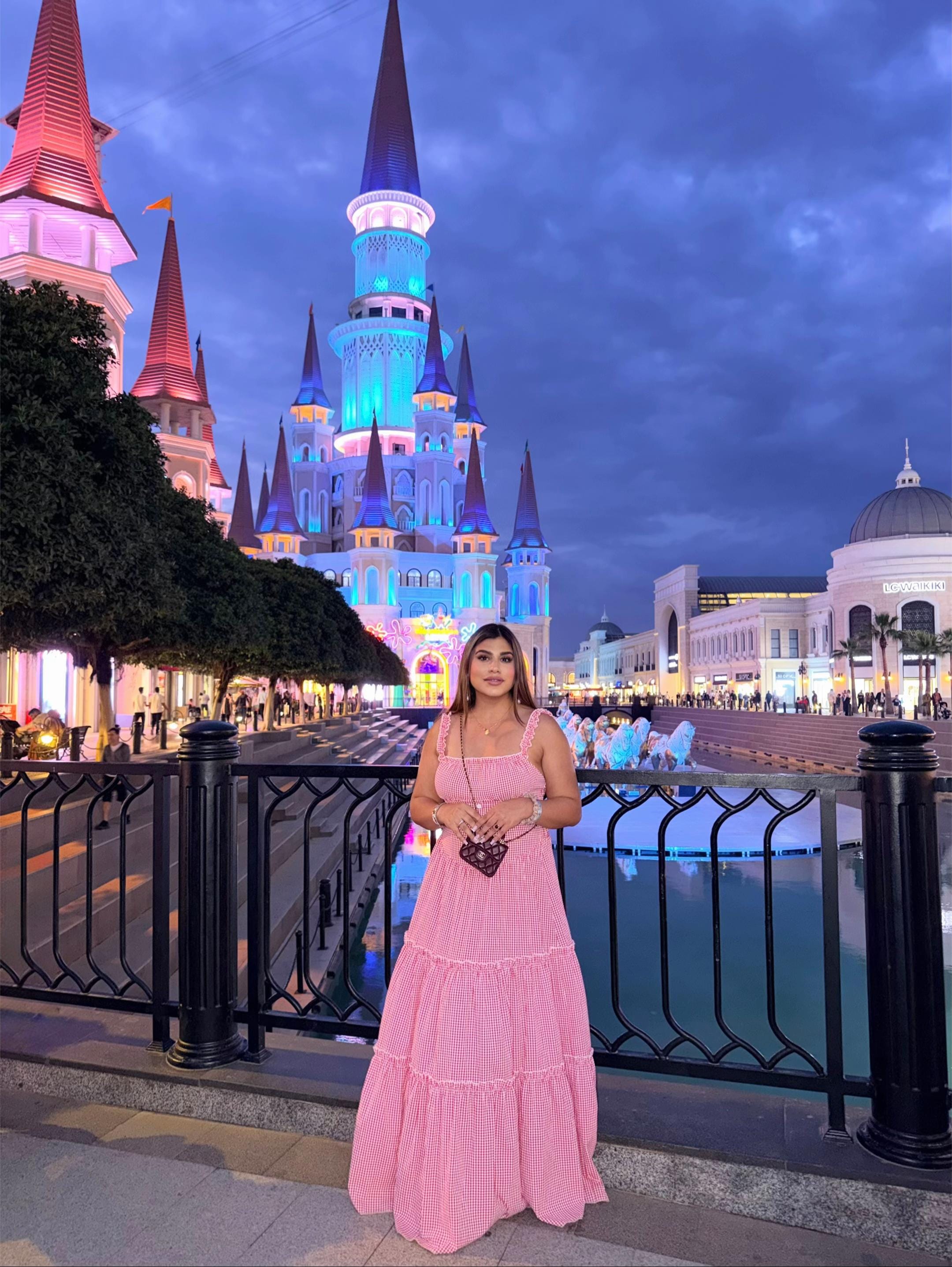 Post 1 by Zohaskhan💗 on TikTok (video)