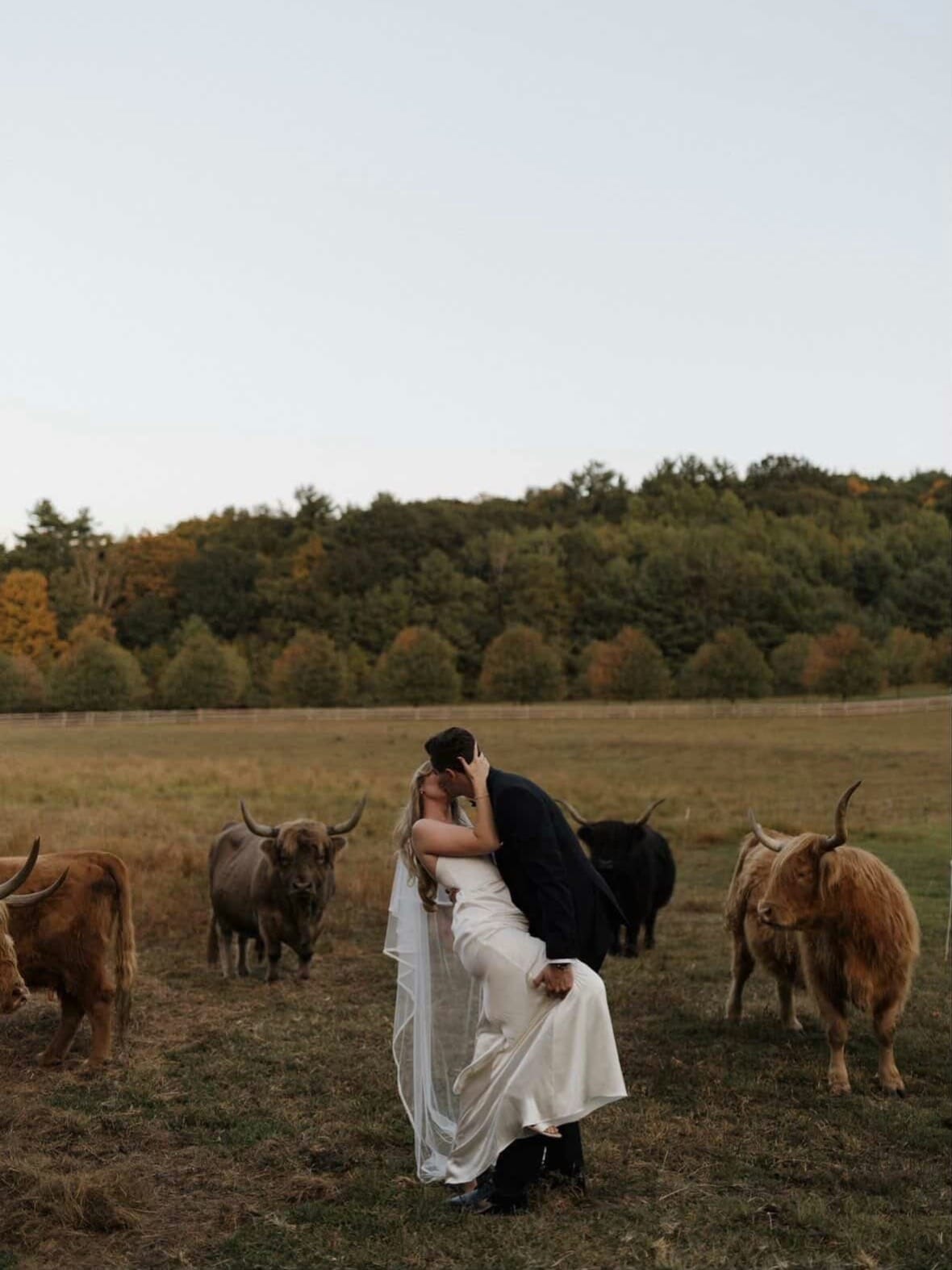 Post 9 by Everthine Bride on TikTok (video)