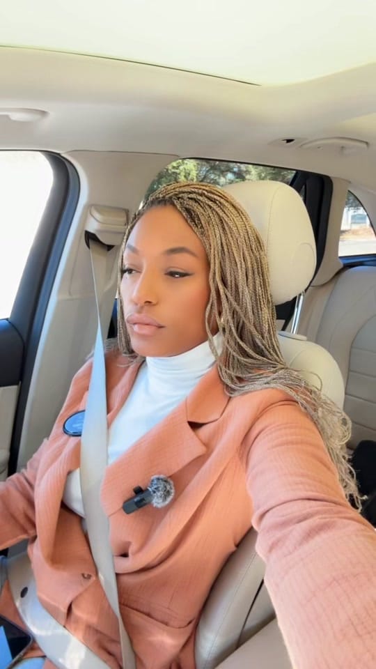 Post 7 by London Ferris on TikTok (video)