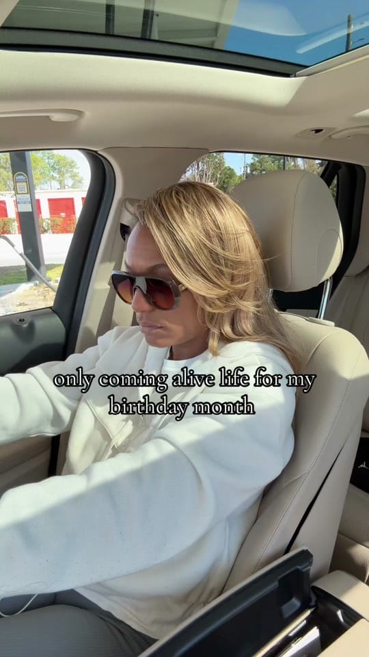 Post 5 by London Ferris on TikTok (video)
