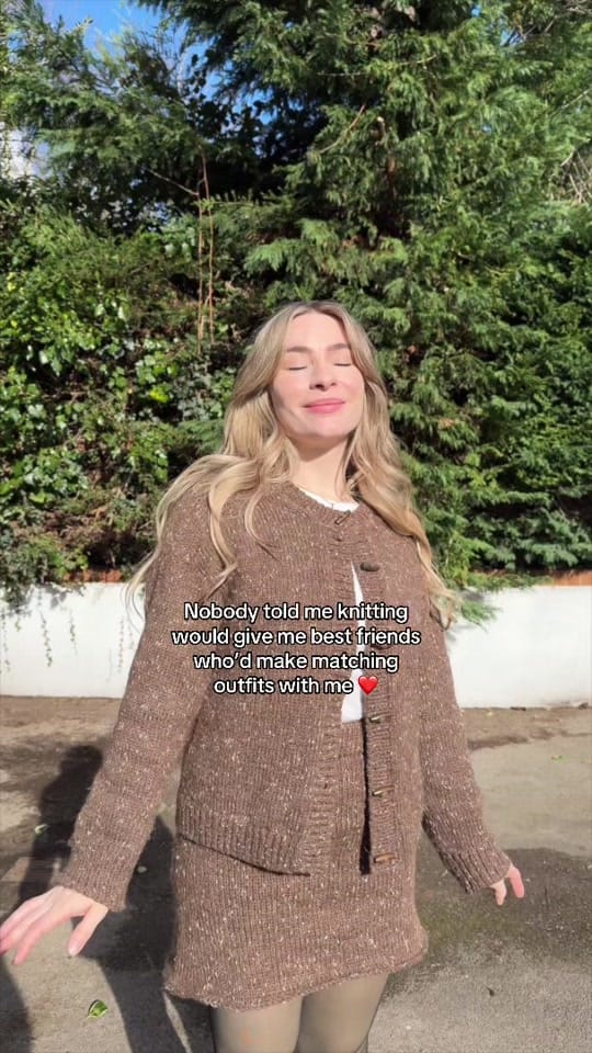 Post 6 by Katie Snooks on TikTok (video)