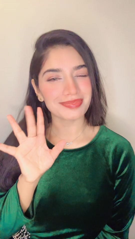 Post 6 by Sanourish Baloch on TikTok (video)