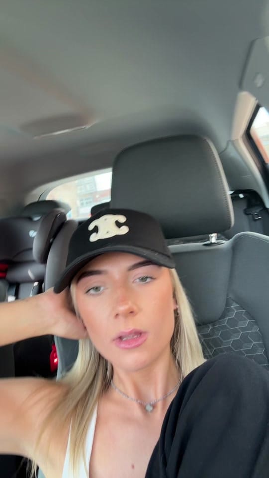 Post 5 by ems on TikTok (video)