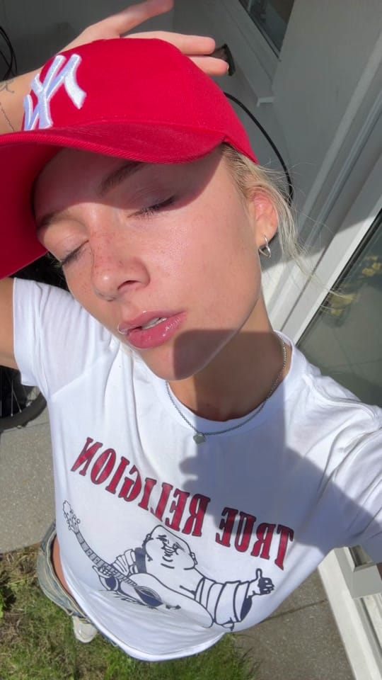 Post 8 by ems on TikTok (video)
