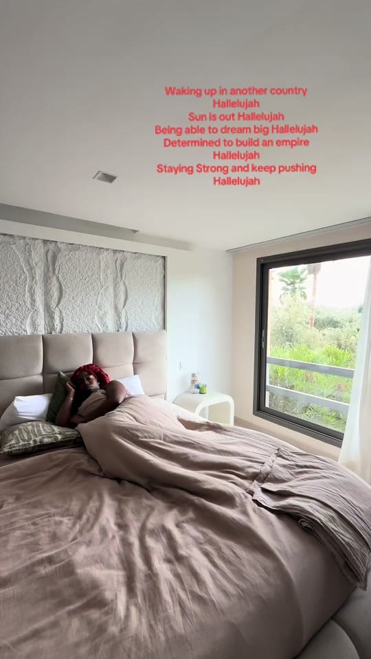 Post 5 by Laura Udba on TikTok (video)