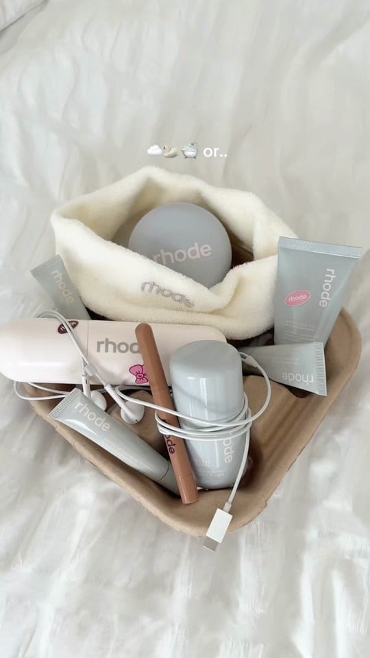 Post 6 by zenia on TikTok (video)