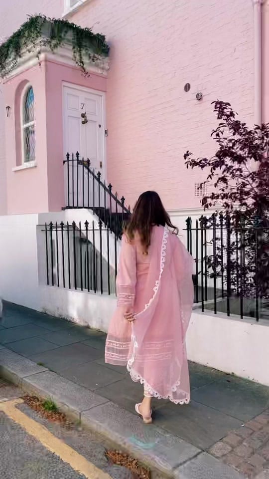 Post 3 by Meenakshi Pamnani on TikTok (video)