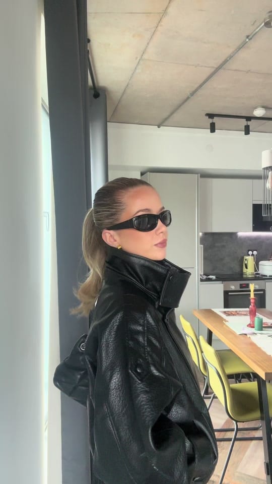 Post 10 by Emily Armstrong on TikTok (video)