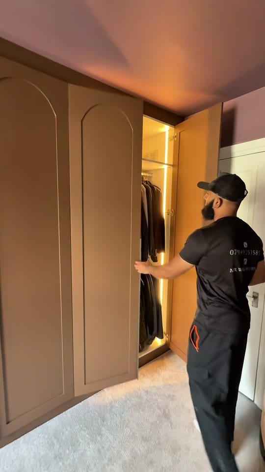Post 5 by Mr Wardrobes on TikTok (video)
