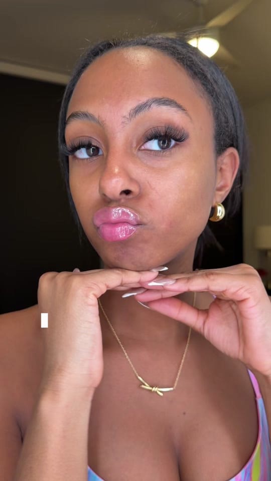 Post 6 by Maya Victoria on TikTok (video)