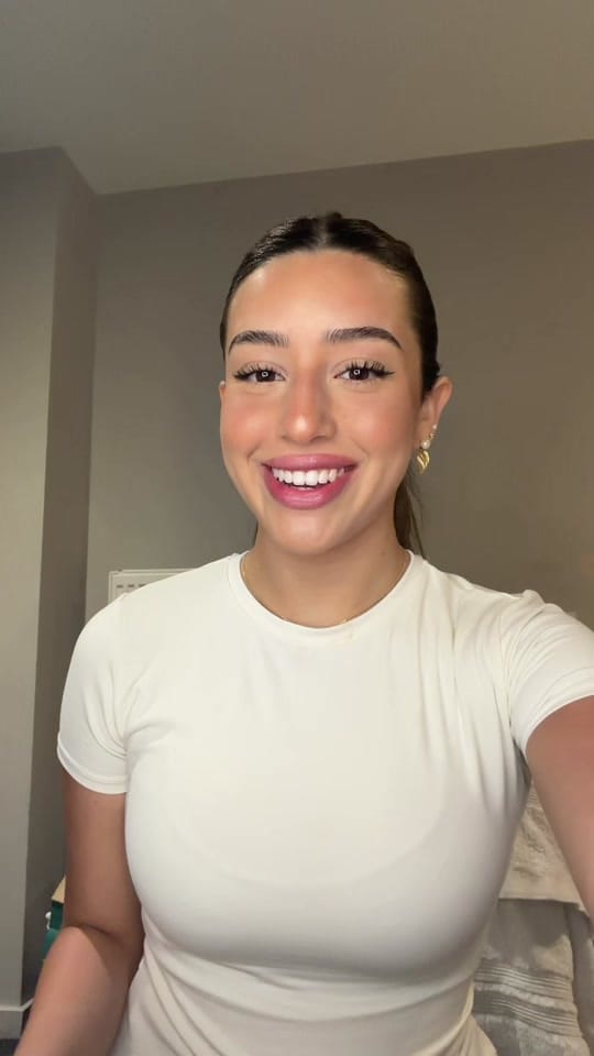 Post 9 by Sophia Lauren | Social Media on TikTok (video)