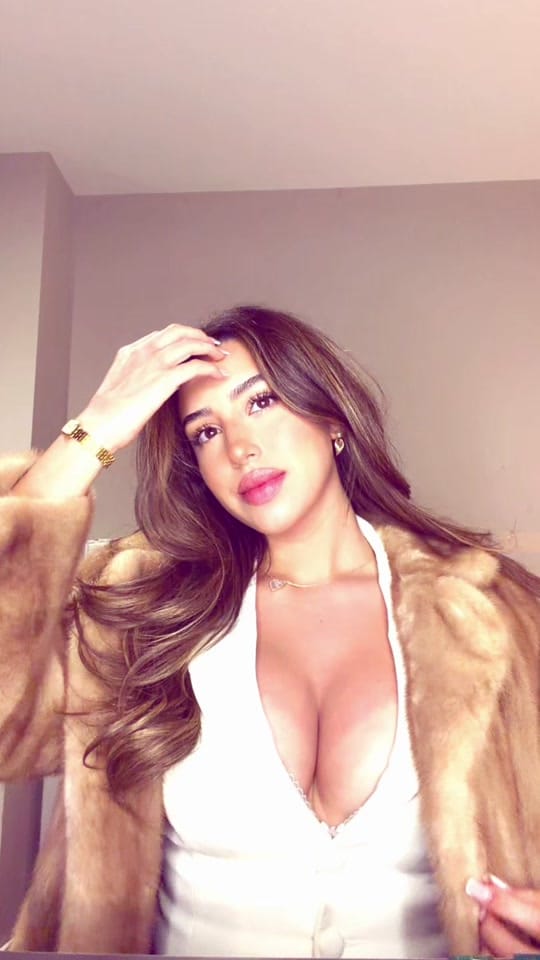 Post 7 by Sophia Lauren | Social Media on TikTok (video)