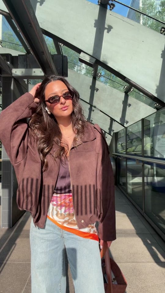 Post 1 by Mariana on TikTok (video)