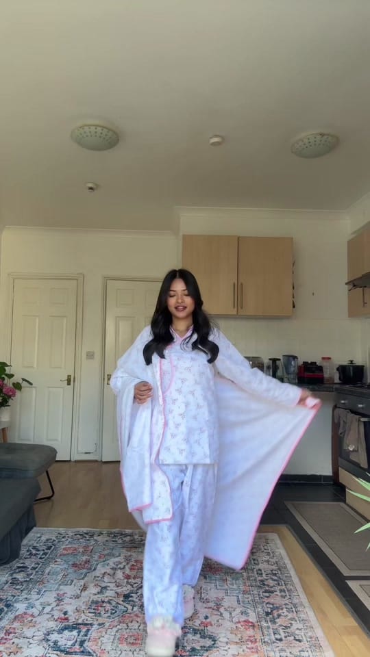 Post 10 by damantastha on TikTok (video)