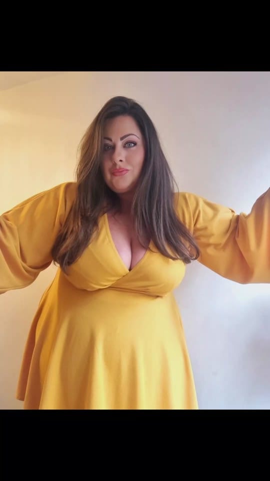 Post 4 by Curvy Mumma Fashion 💖 on TikTok (video)