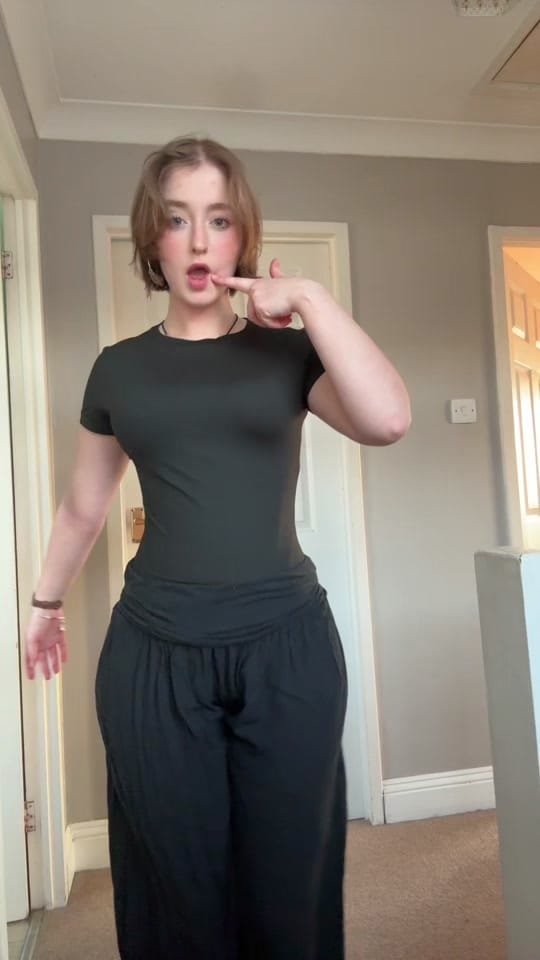 Post 2 by poppy 🍎 on TikTok (video)
