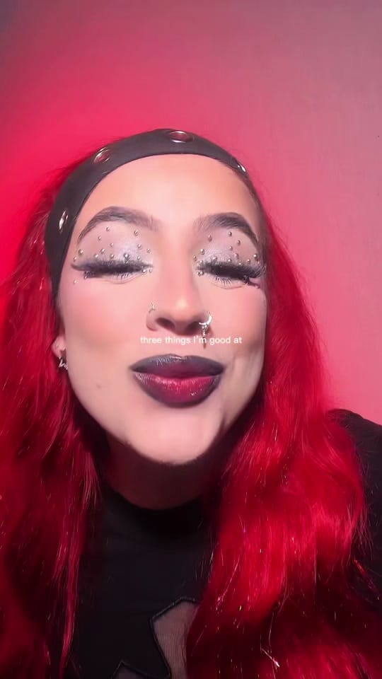 Post 4 by Claudia Robina on TikTok (video)
