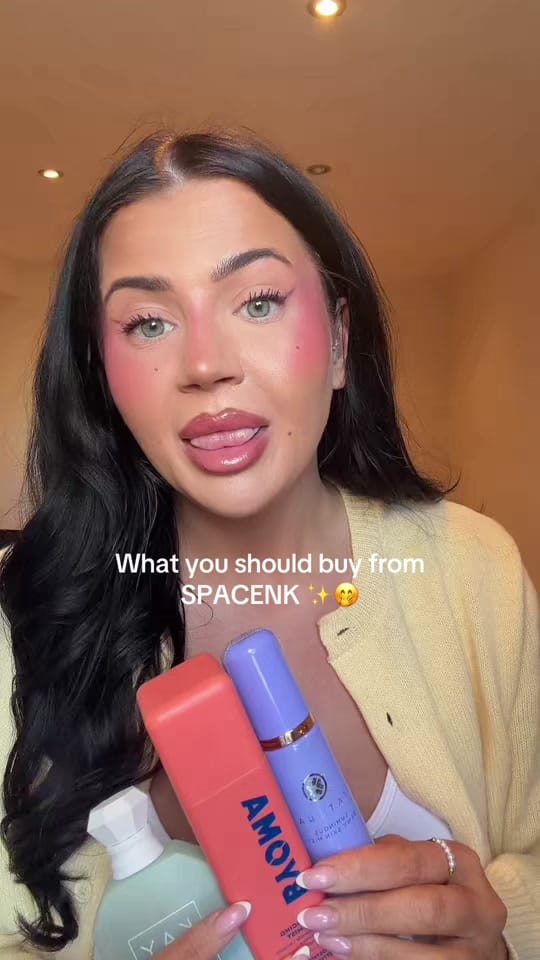 Post 7 by Jade - Beauty & Fashion❤️‍🔥 on TikTok (video)
