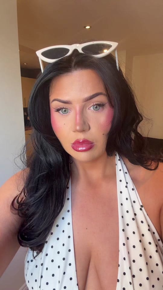 Post 4 by Jade - Beauty & Fashion❤️‍🔥 on TikTok (video)